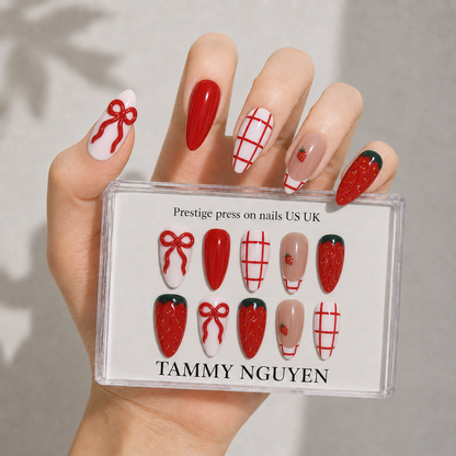 Press On Nail Sweet 3D Strawberry