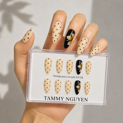 Press On Nail Black Floral Polka Dot