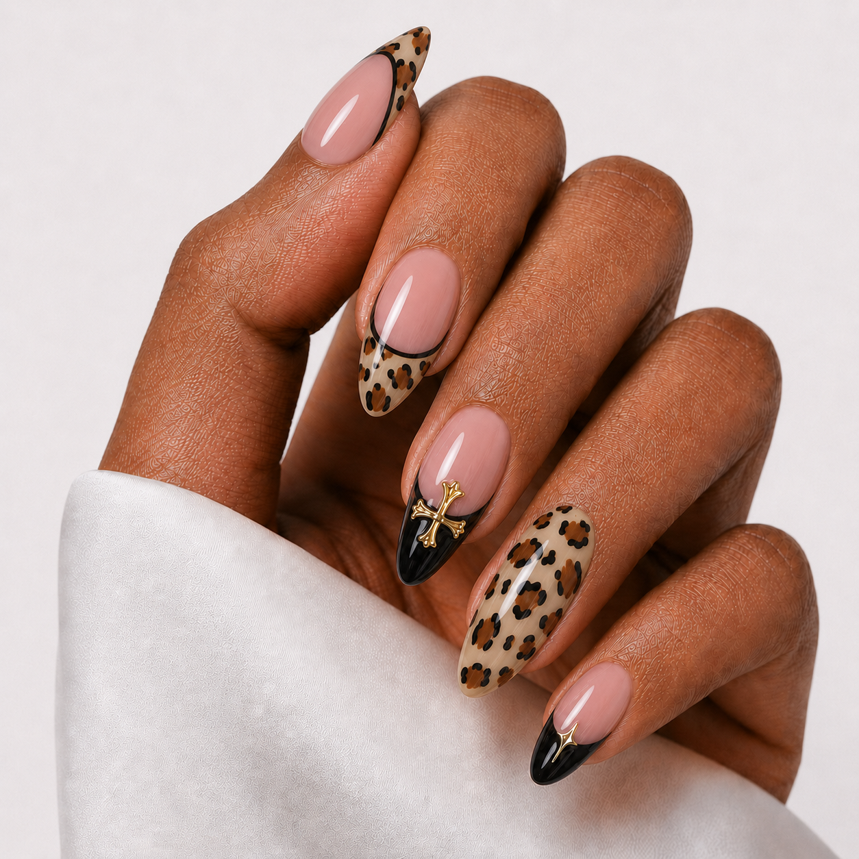 Press On Nail Luxe Leopard