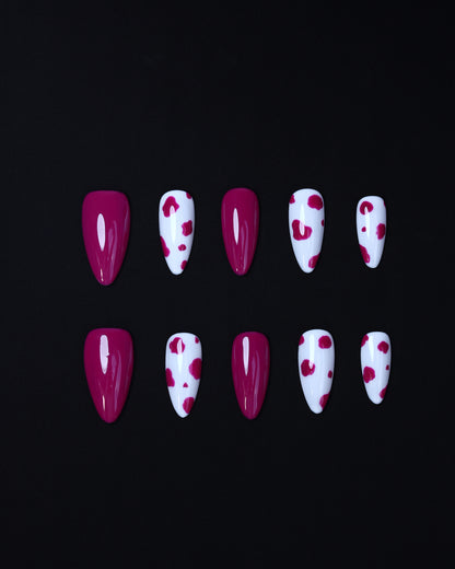 Press On Nail Sweet Berry Cow