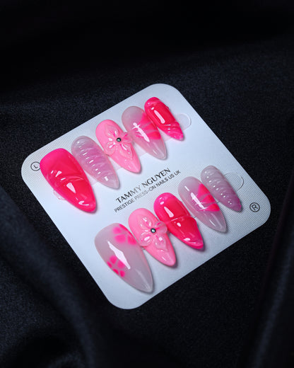Press On Nail 3D Blush Flower