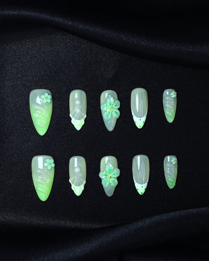 Press On Nail 3D Green Flower