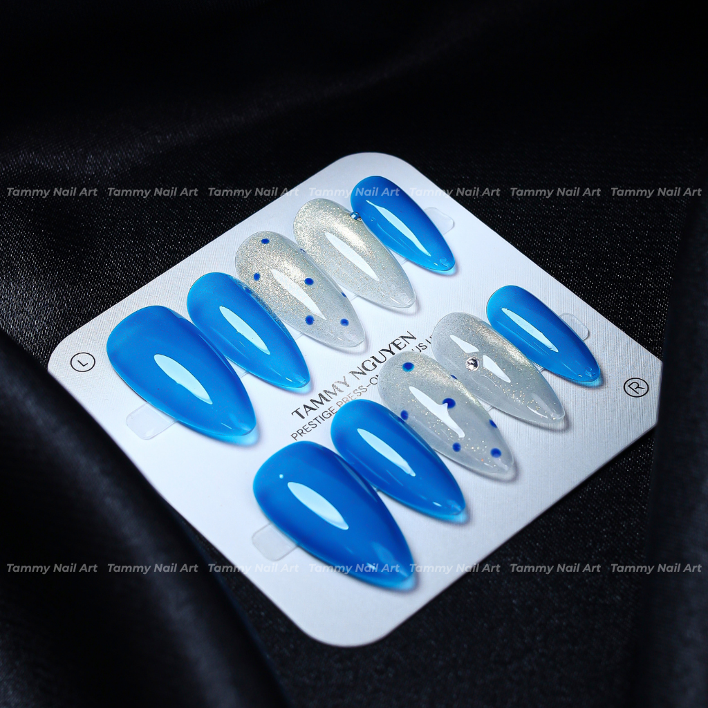 Press-on Nails Blue Pearl Frost