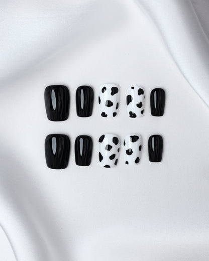 Press-on Nails Cow Print Chic