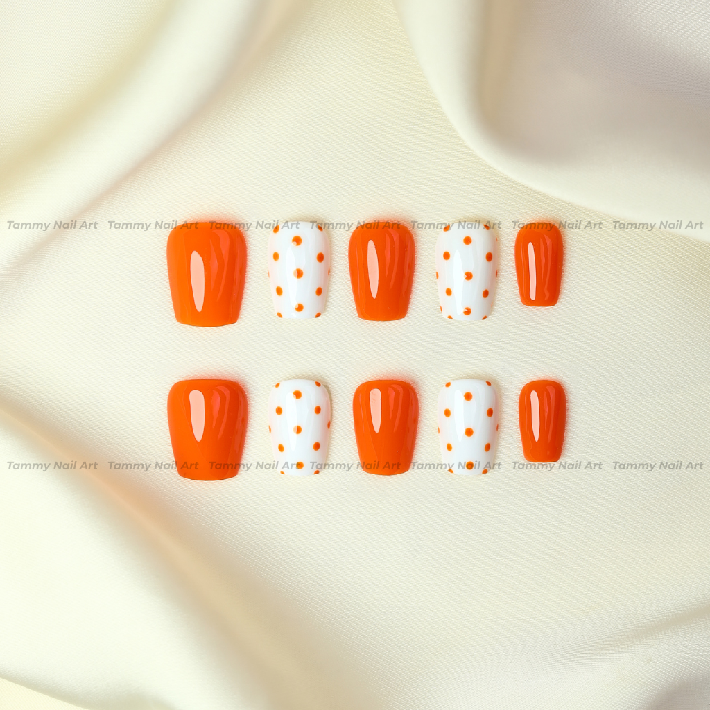 Press-on Nails Sunny Dot