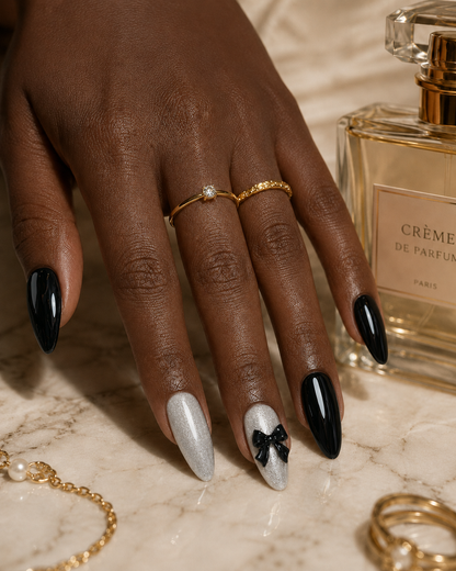 Press-on Nails Noir Ribbon