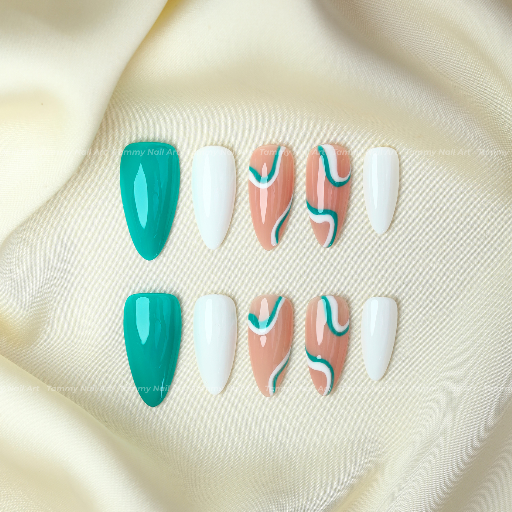 Press-on Nails Peach Tide