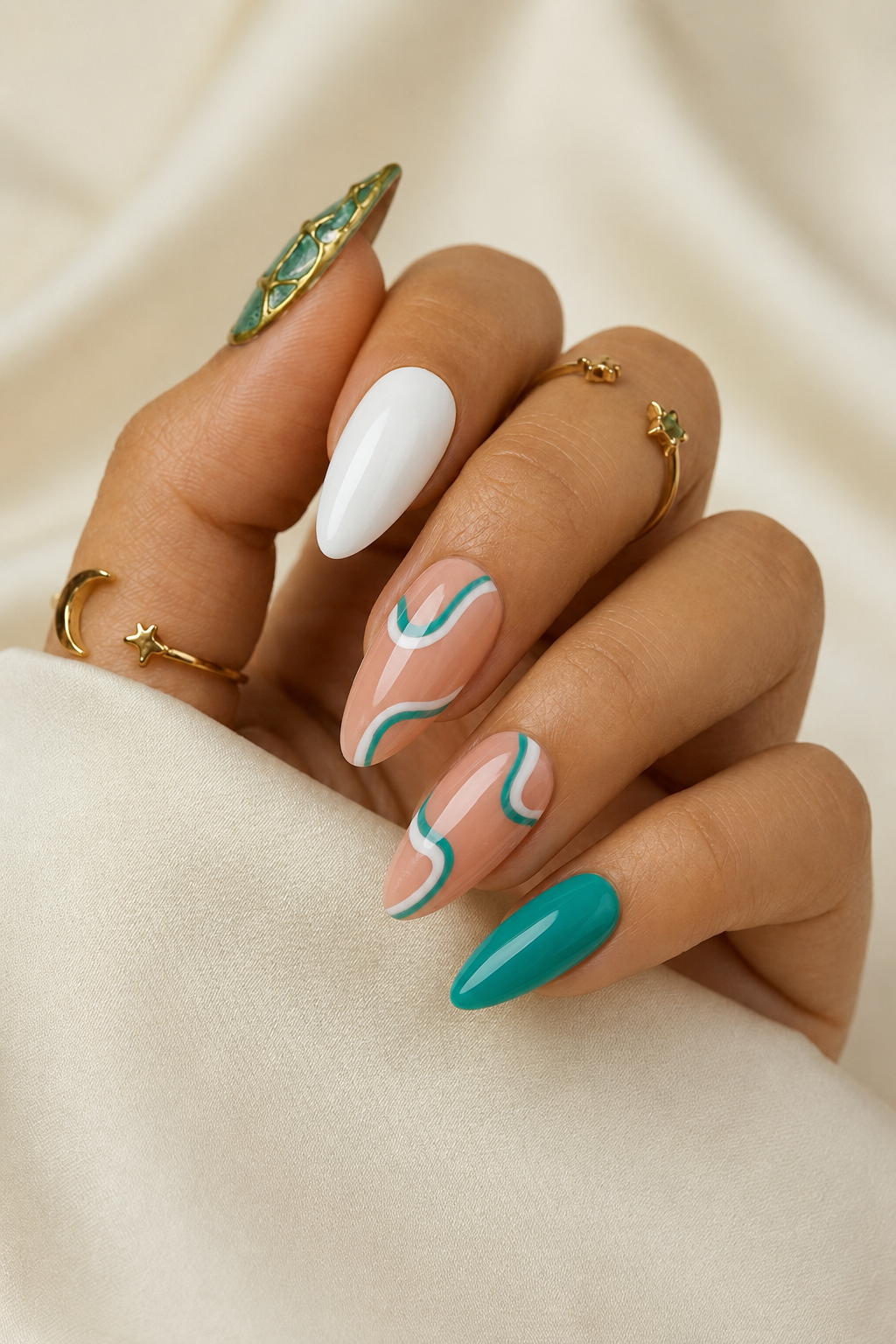 Press-on Nails Peach Tide