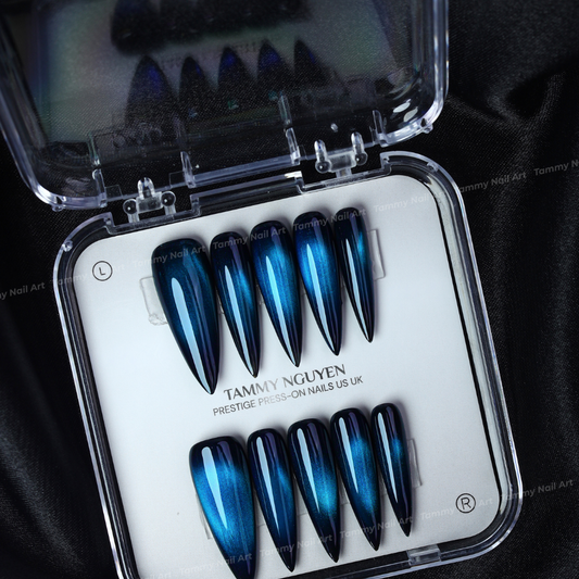 Press-on Nails Cyber Blue