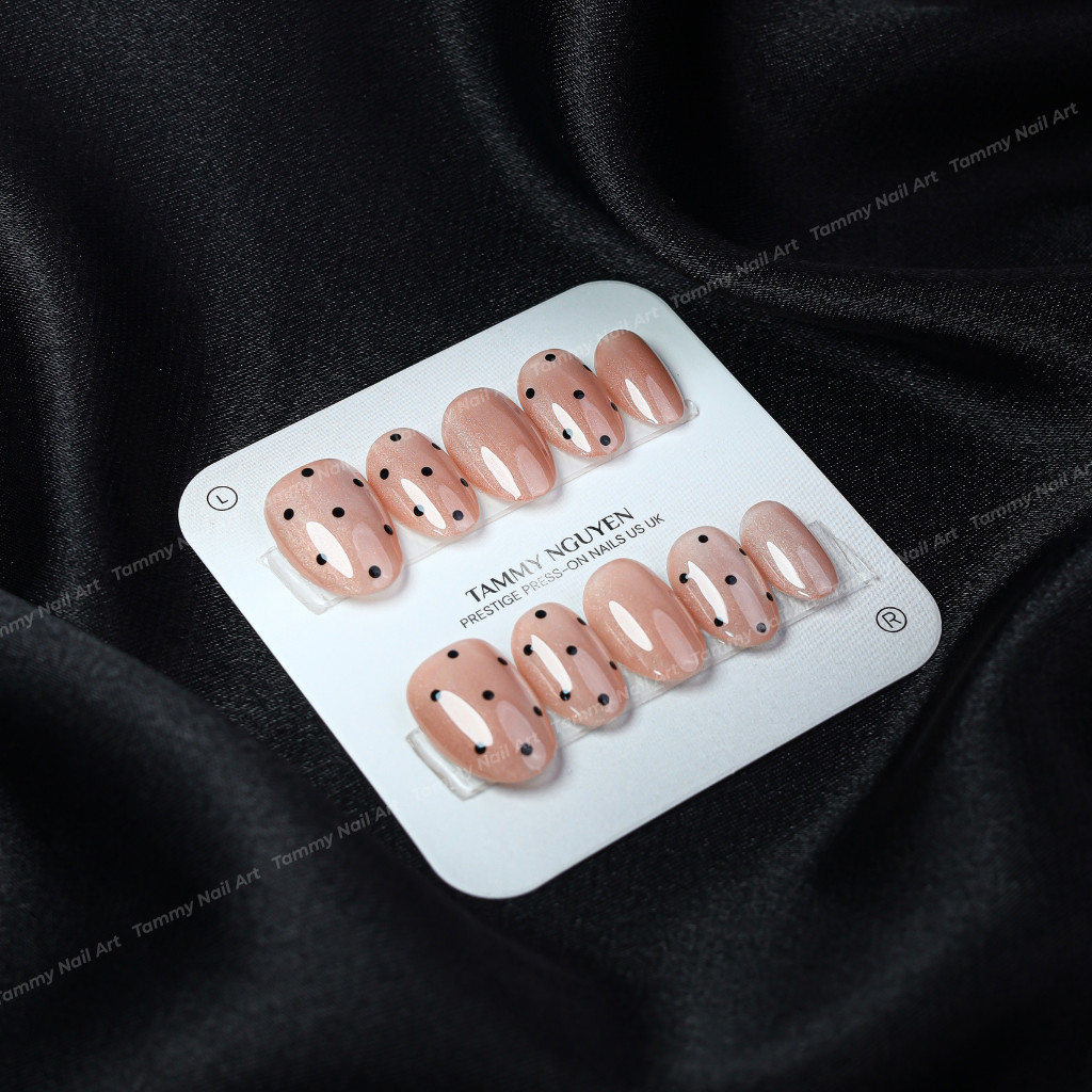 Press-on Nails Pinky Polka