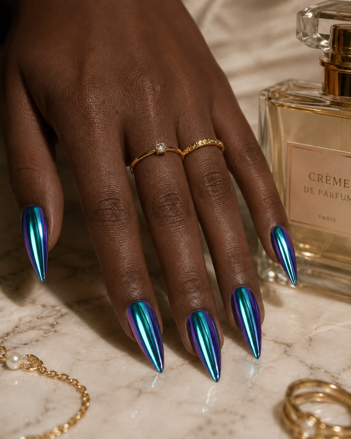 Press-on Nails Cyber Siren