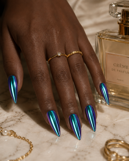 Press-on Nails Cyber Siren