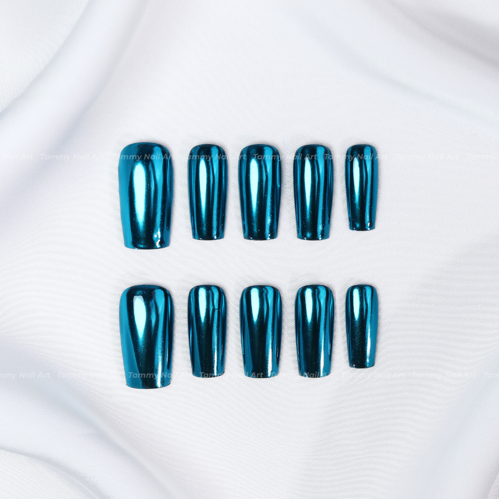 Press-on Nails Cyber Abyss