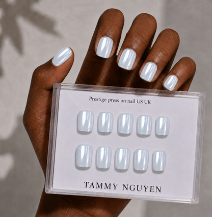 Press-on Nails Milky Angel