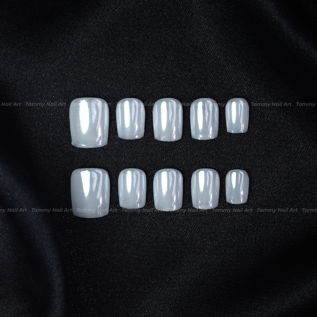 Press-on Nails Milky Angel