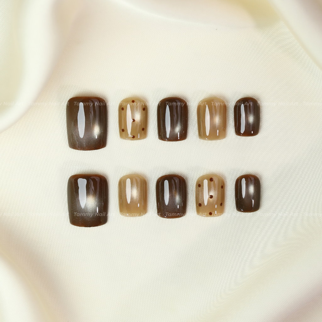 Press-on Nails Baby Mocha