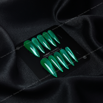 Press-on Nails Emerald Cat Eye