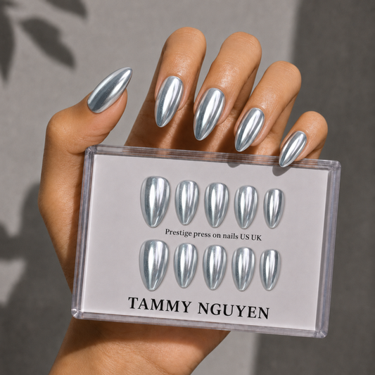 Press-on Nails Silver Glow