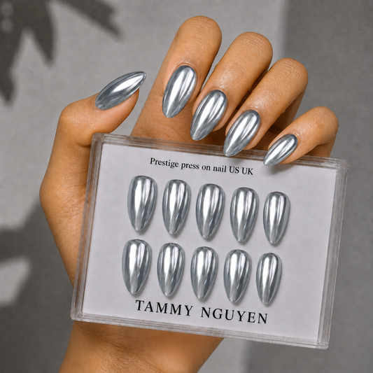 Press-on Nails Silver Glow