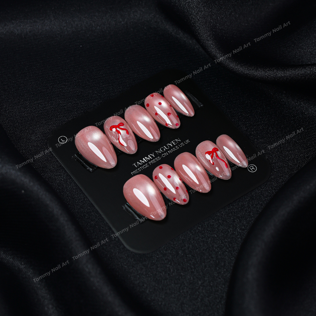 Press-on Nails Cupid Bow