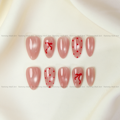 Press-on Nails Cupid Bow