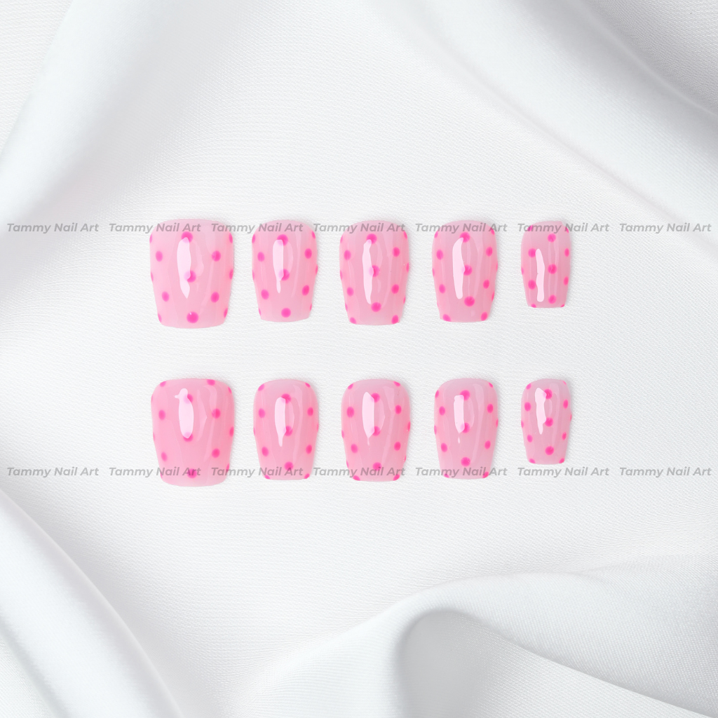Press-on Nails Pink Dottie