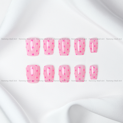 Press-on Nails Pink Dottie