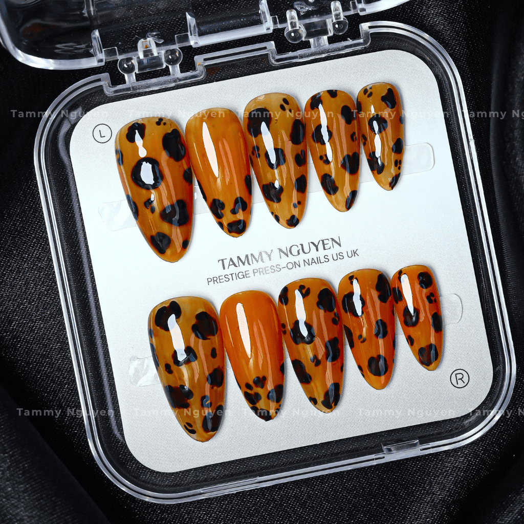 Press On Nail Chic Tortoise