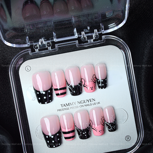 Press-on Nails Dotty Babe