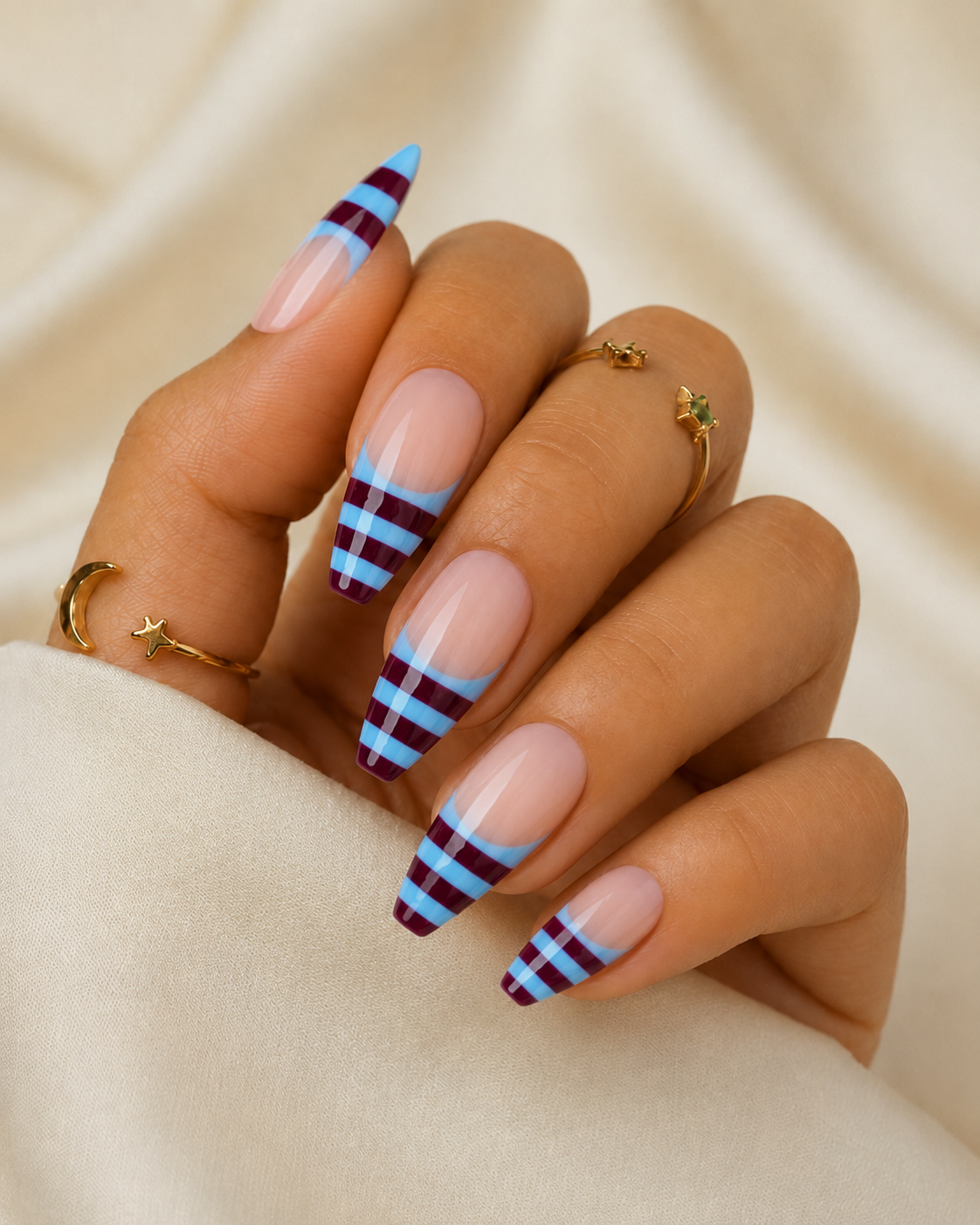 Press-on Nails Sweet Lines