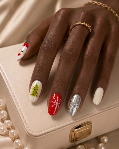 Press-on Nails Santa Magic