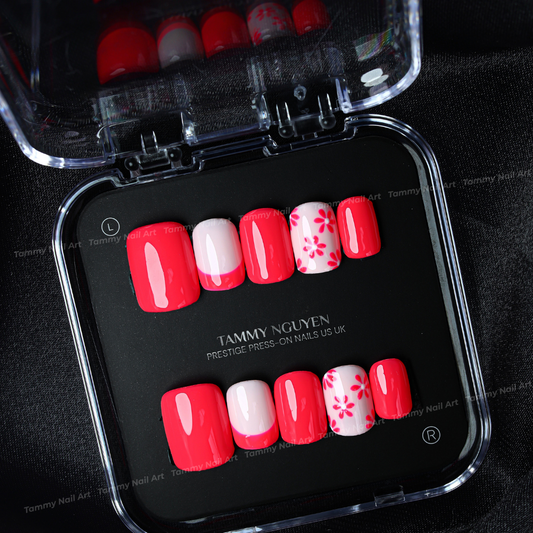Press-on Nails Sweet Bloom