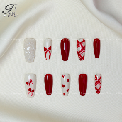 Press On Nail Scarlet Ribbon