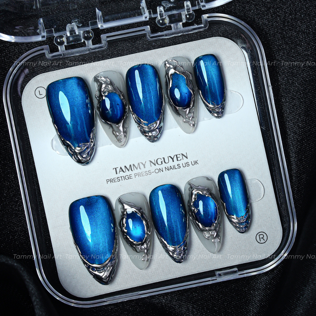 Press On Nail Y2K Ocean Chrome