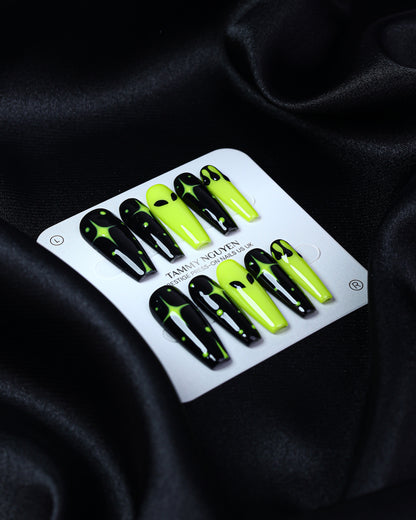 Press On Nail Y2K Neon Alien Star