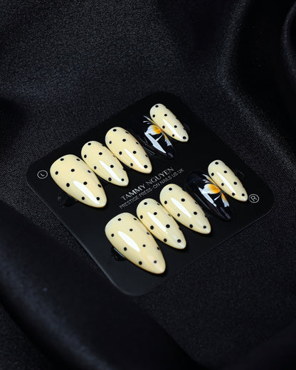 Press On Nail Black Floral Polka Dot