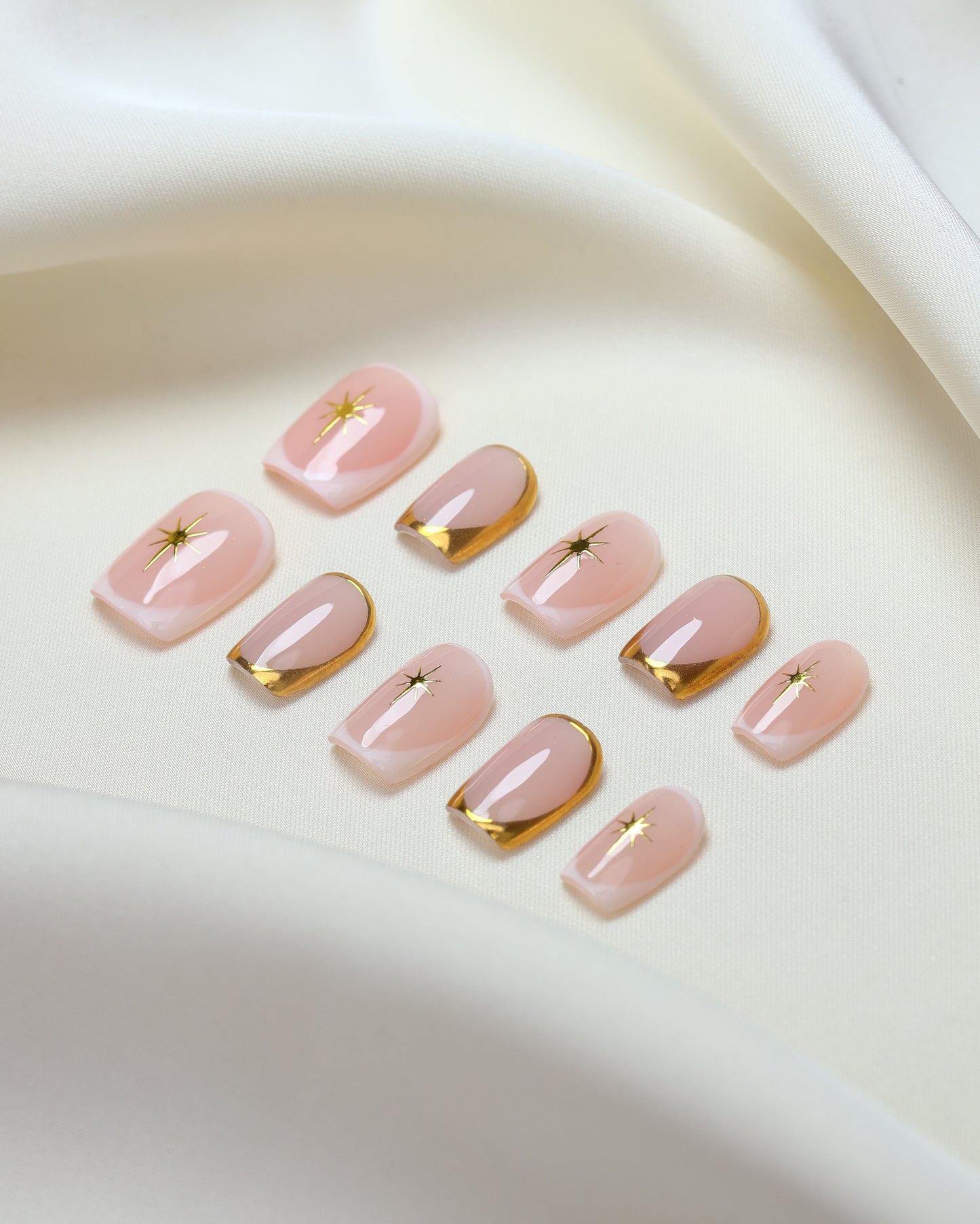 Press On Nails Gold Star Square