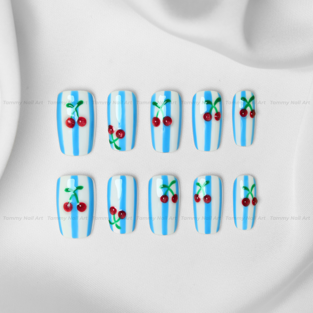 Press-on Nails Cherry Stripe