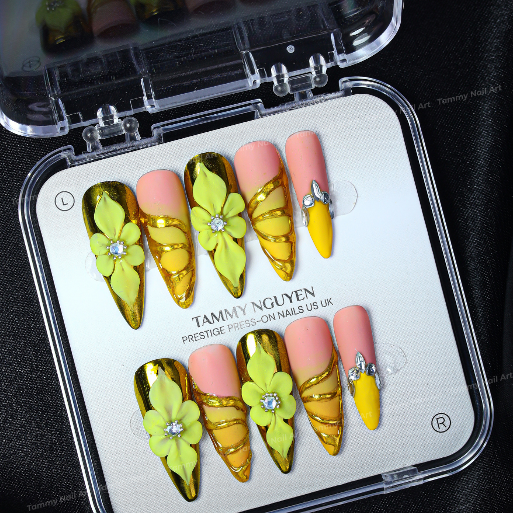 Press-on Nails Summer Bloom