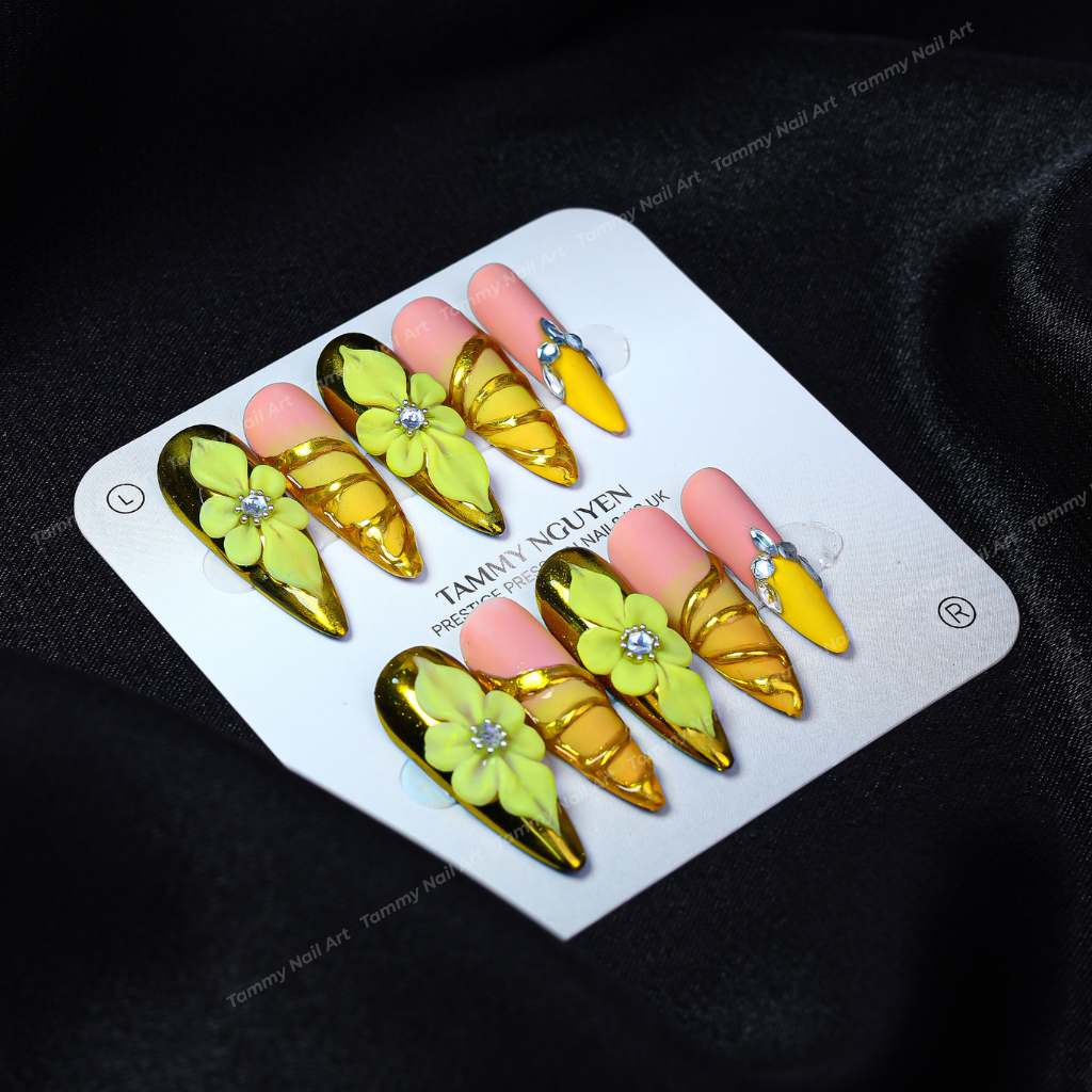 Press-on Nails Summer Bloom