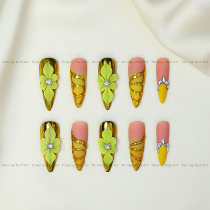 Press-on Nails Summer Bloom