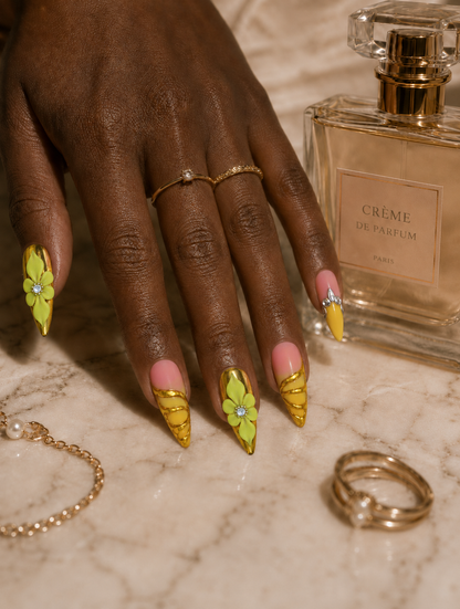 Press-on Nails Summer Bloom