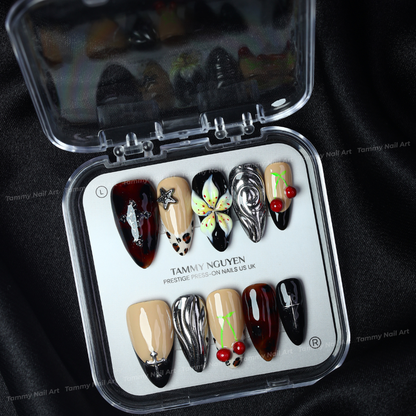 Press-on Nails Cherry Gothic