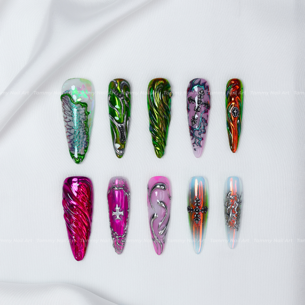 Press-on Nails Cyber Saint