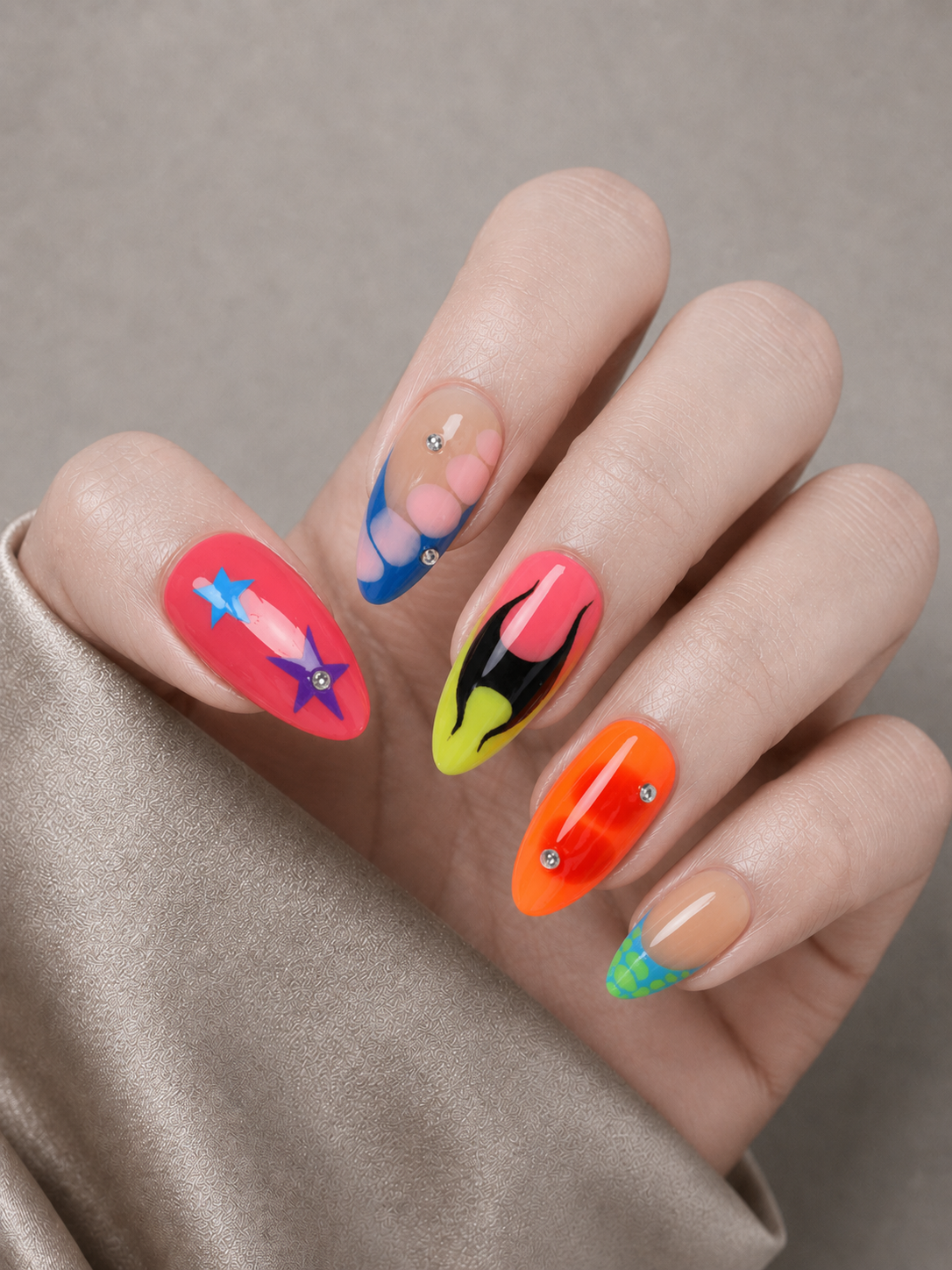 Press-on Nails Neon Venom