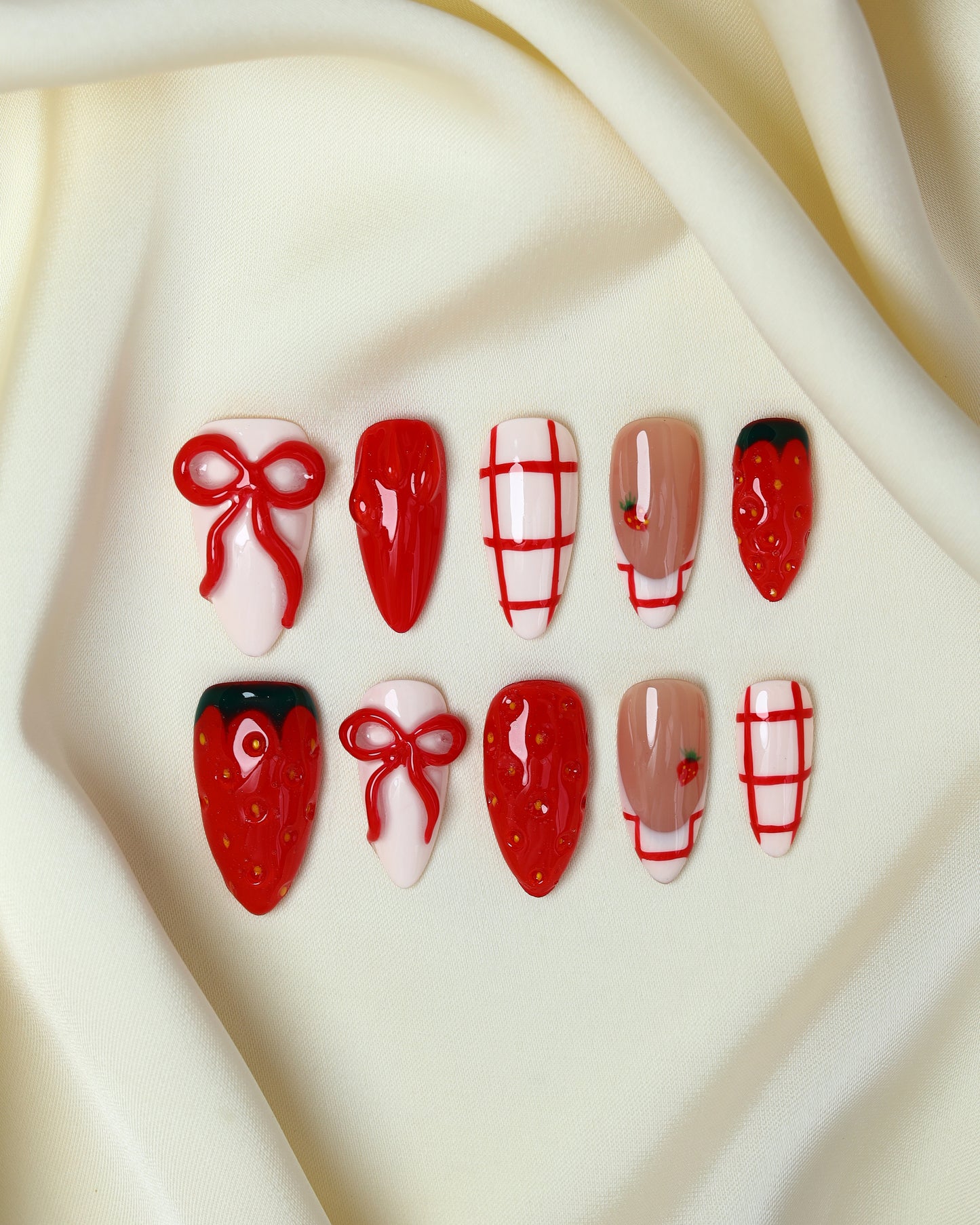 Press On Nail Sweet 3D Strawberry