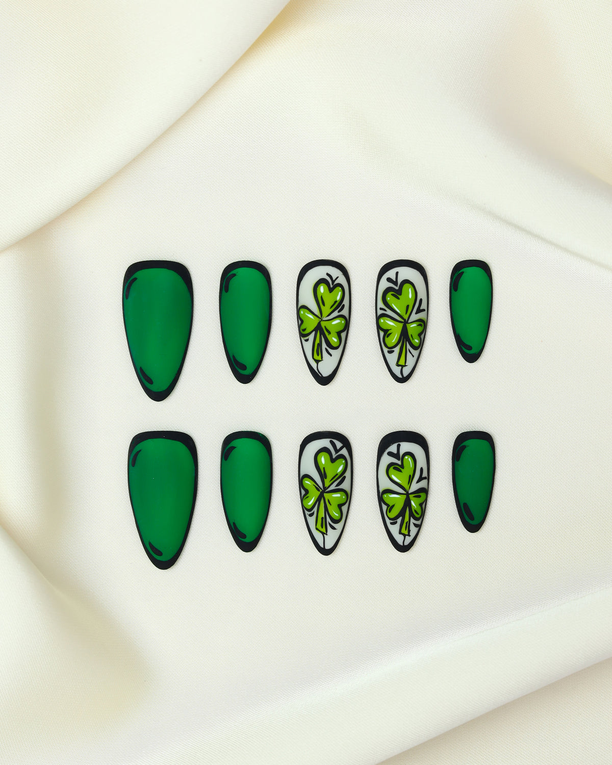Press On Nail Green Clover Almond