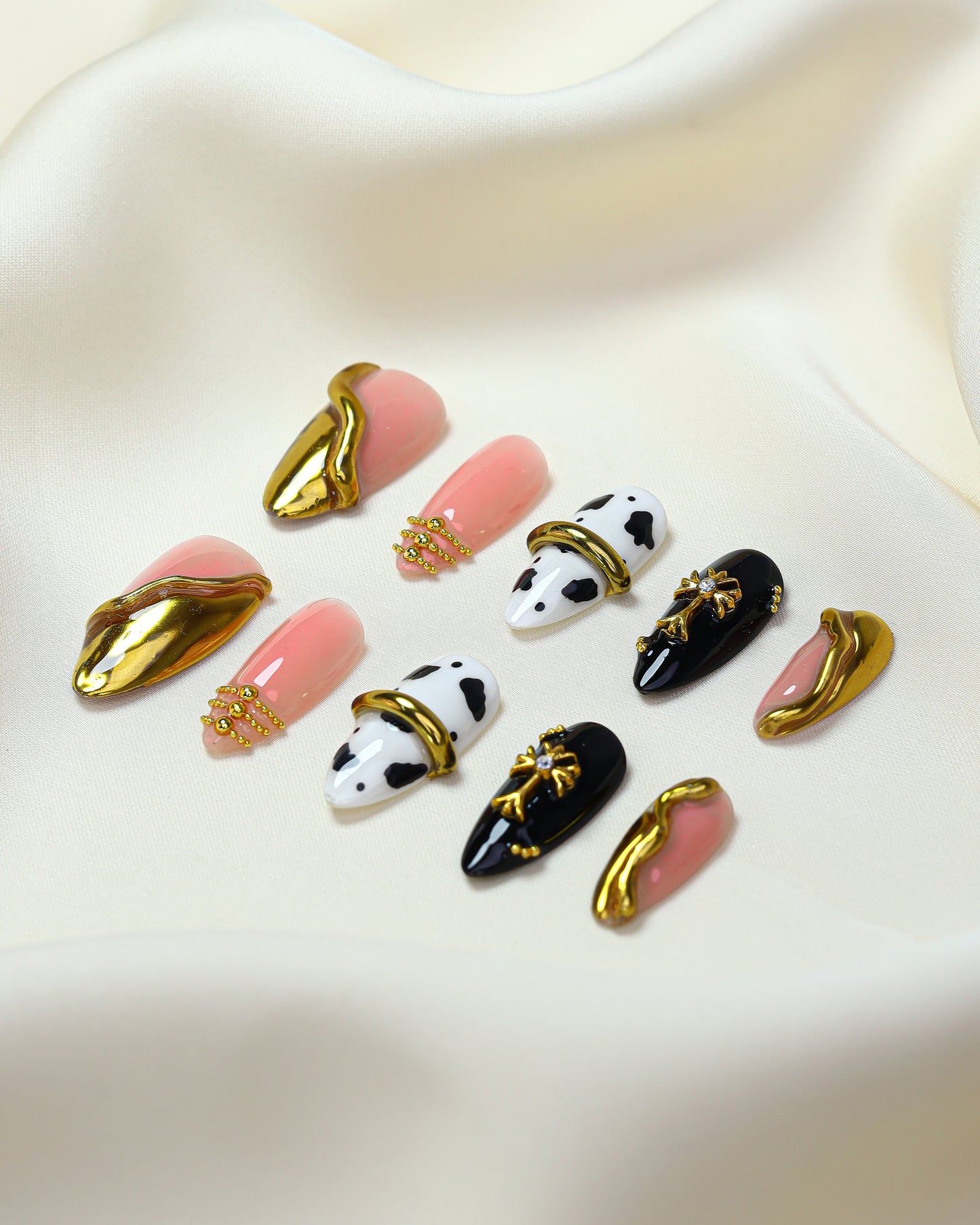  Y2K Gothic Gold Cross Press-On Nails 
