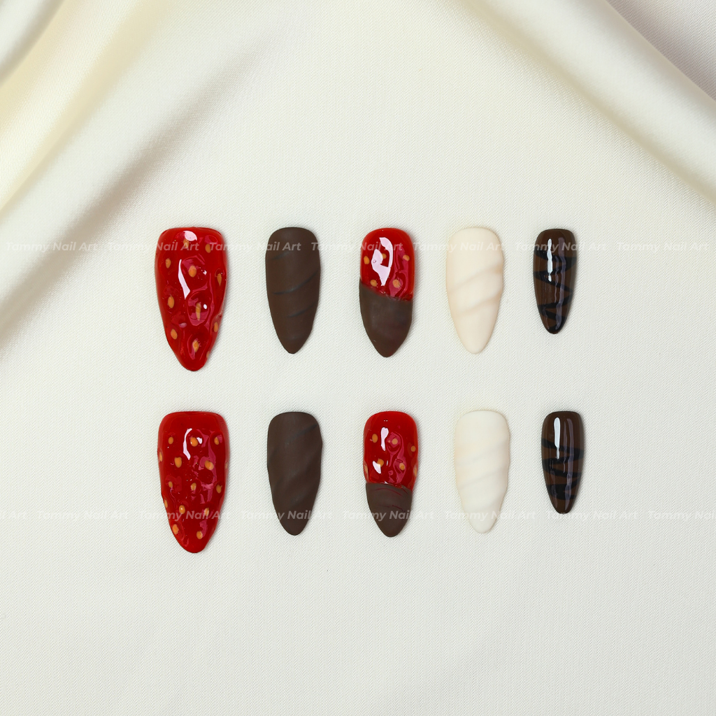 Press-on Nails Chocolate Valentine