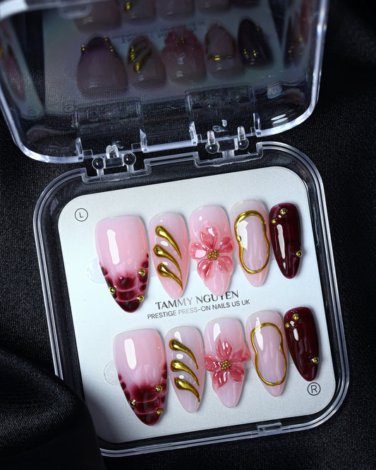 Press On Nail Almond Gold Chrome